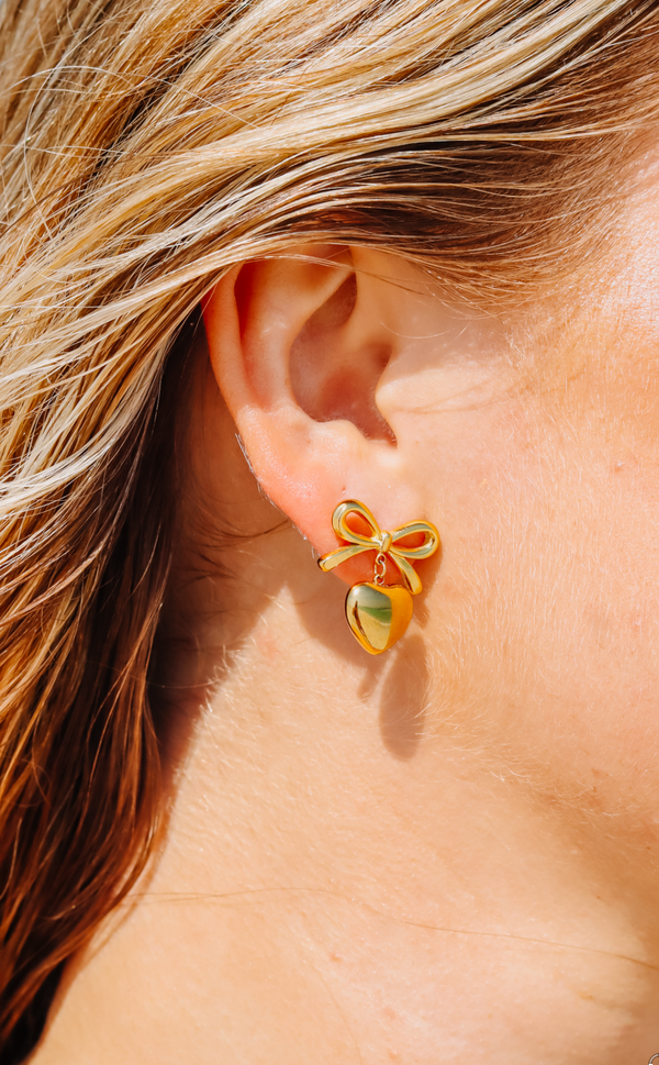 18K Gold Plated Waterproof French Knot Heart Earring